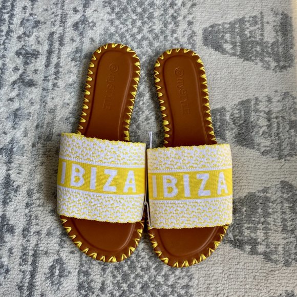 3 For $25 Ibiza Yellow Sandals Slides NWOT - Picture 3 of 5